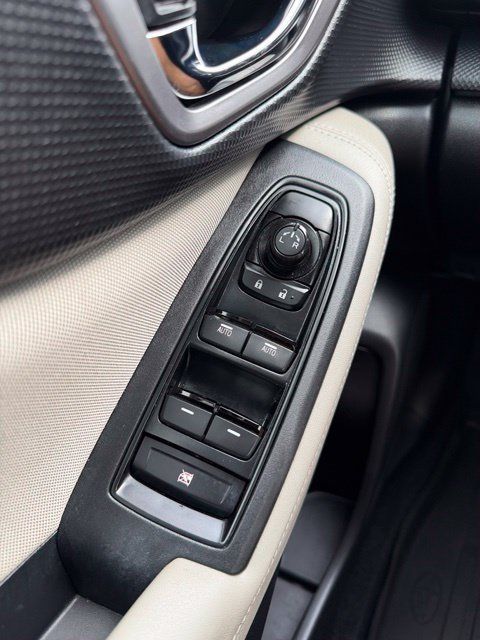 Used 2024 Subaru Forester Premium AWD/4WD image 18