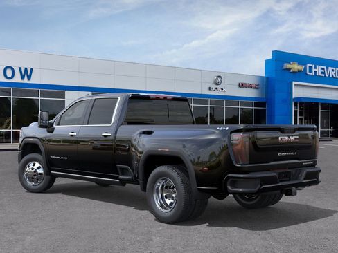 New 2026 GMC Sierra 3500 Denali Ultimate image 3