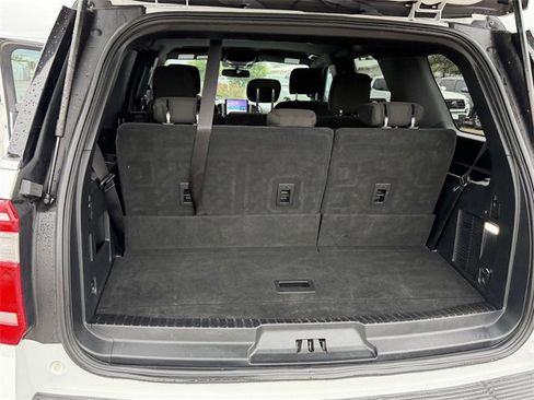 Used 2021 Ford Expedition XLT image 21