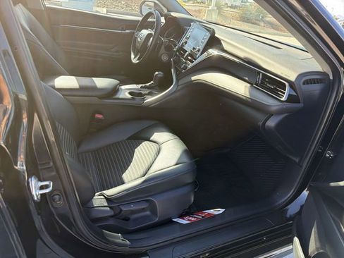 Used 2021 Toyota Camry SE w/ Blackout Package (TMS) image 26