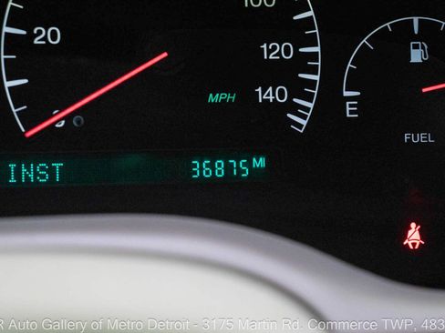 Used 1999 Cadillac Seville STS w/ Convenience Pkg image 18