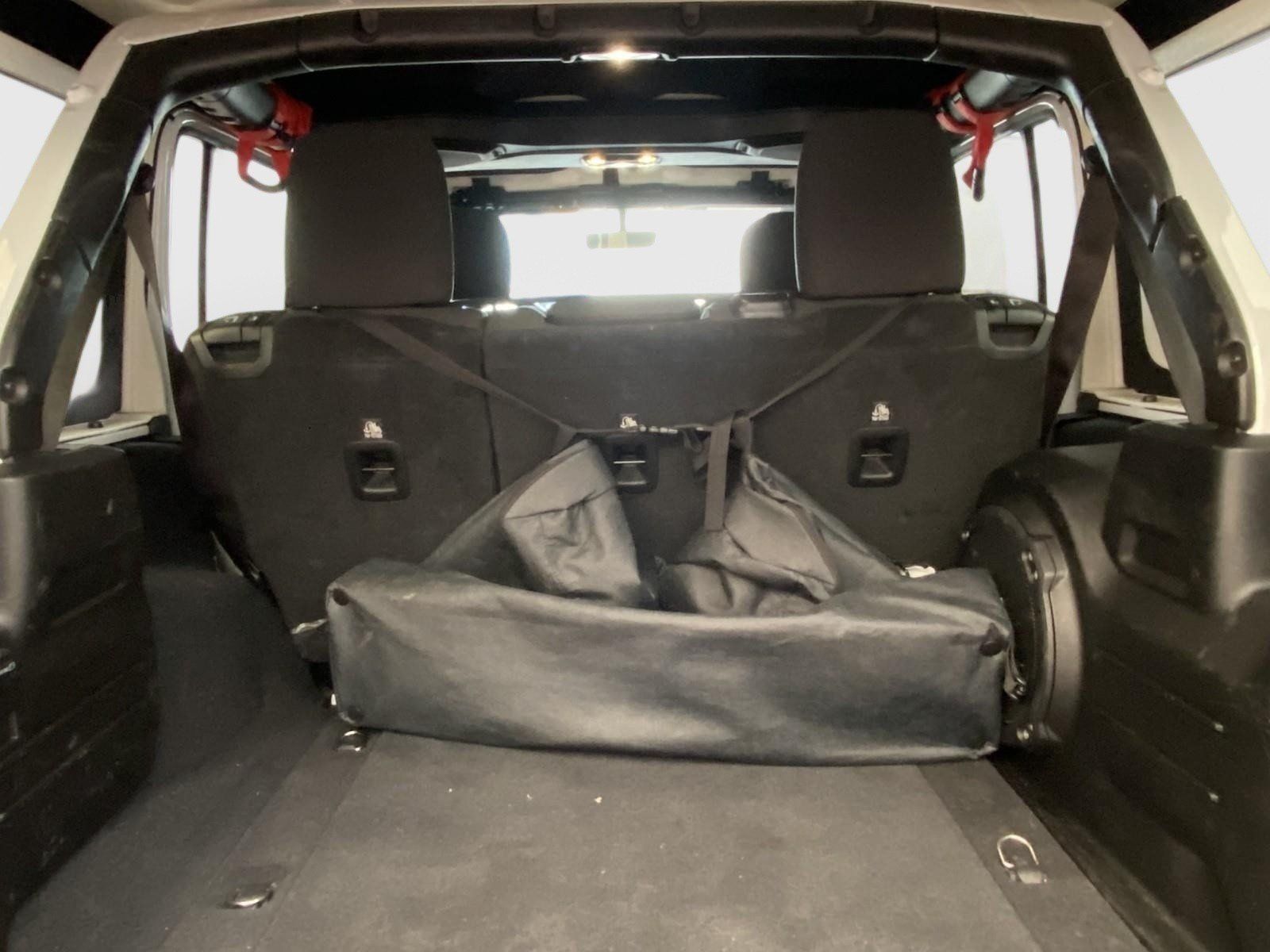 Used 2019 Jeep Wrangler Unlimited Rubicon AWD/4WD image 16