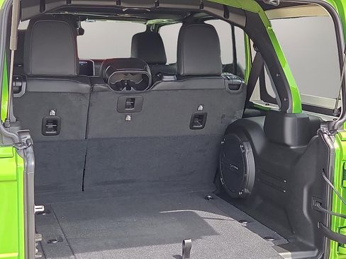 New 2026 Jeep Wrangler Unlimited Rubicon image 8