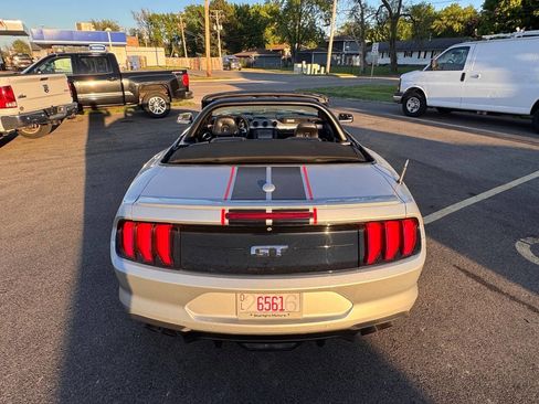 Used 2019 Ford Mustang GT Premium RWD image 17