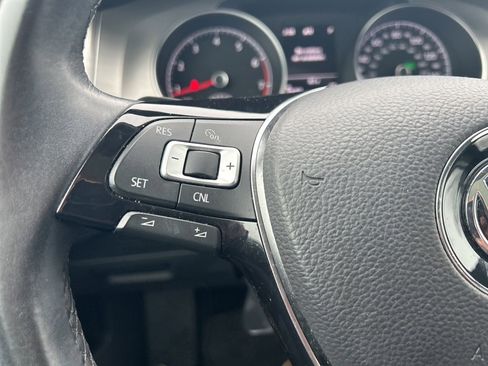 Used 2016 Volkswagen Golf SE w/ Lighting Package image 31