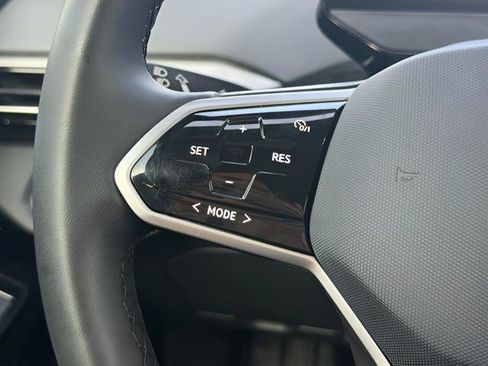 Used 2023 Volkswagen ID.4 Pro S image 25