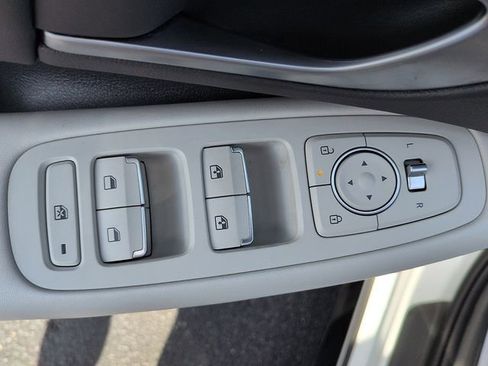 Used 2025 Hyundai Sonata SEL FWD image 15