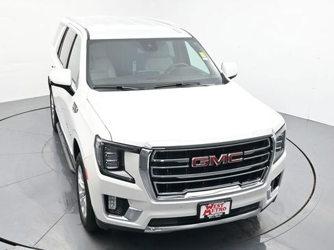 Certified 2024 GMC Yukon SLT w/ SLT Luxury Package image 4