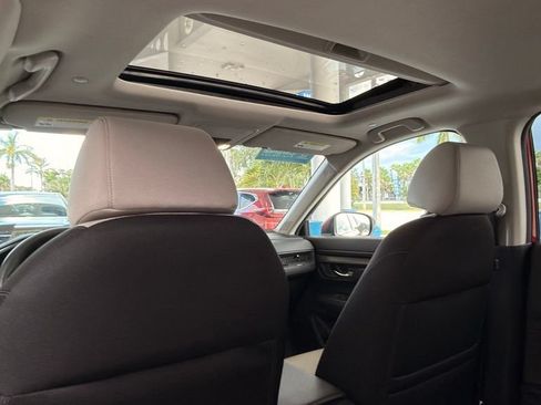 Used 2024 Honda CR-V EX image 9