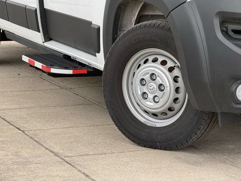 New 2024 RAM ProMaster 3500 w/ Delivery Van Package FWD image 11