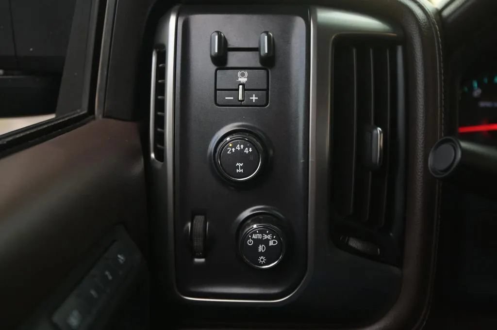 Used 2019 Chevrolet Silverado 3500 LTZ w/ Duramax Plus Package AWD/4WD image 26