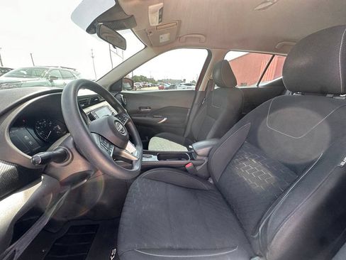 Certified 2022 Nissan Kicks SV FWD image 12