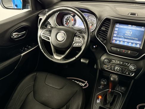 Used 2021 Jeep Cherokee Latitude Lux 80th Anniv w/ Quick Order Package 26U 80TH AWD/4WD image 28