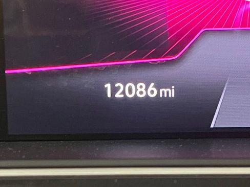 Certified 2024 Volkswagen Tiguan SE R-Line image 24