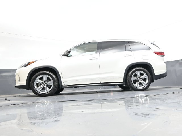 Used 2018 Toyota Highlander Limited AWD/4WD image 38