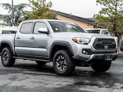 Used 2019 Toyota Tacoma TRD Off-Road image 1