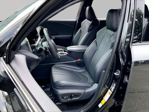 Certified 2025 Lexus TX 500h AWD w/ Technology Package image 8