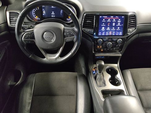 Used 2020 Jeep Grand Cherokee Altitude RWD image 22