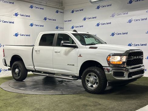 Used 2022 RAM 2500 Big Horn AWD/4WD image 2