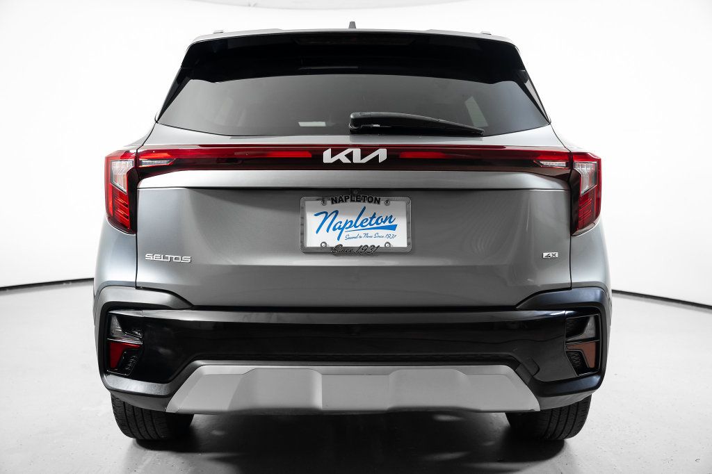 Used 2024 Kia Seltos S AWD/4WD image 9