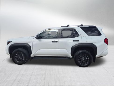 Used 2026 Toyota 4Runner SR5 AWD/4WD image 2