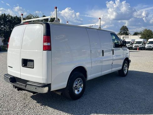 Used 2020 Chevrolet Express 2500 w/ Driver Convenience Package RWD image 5