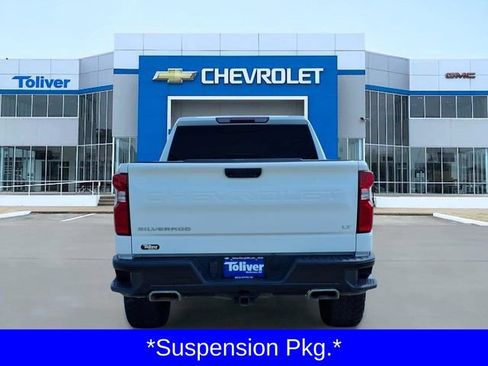 Used 2024 Chevrolet Silverado 1500 LT Trail Boss w/ Convenience Package II AWD/4WD image 5