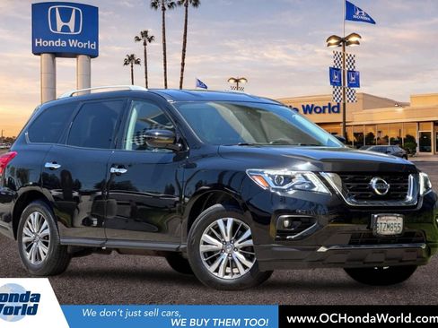 Used 2019 Nissan Pathfinder SV FWD image 1