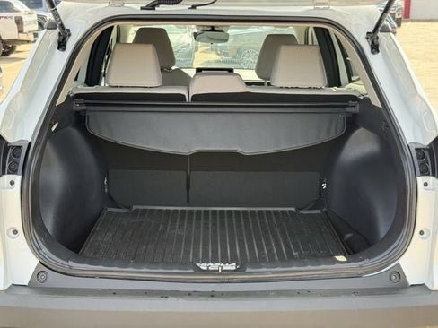 Used 2026 Toyota Corolla Cross LE w/ Moonroof Package FWD image 32