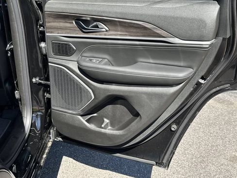 New 2027 Jeep Grand Cherokee Limited AWD/4WD image 16