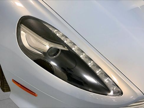 Used 2013 Aston Martin DB9 Volante RWD image 27