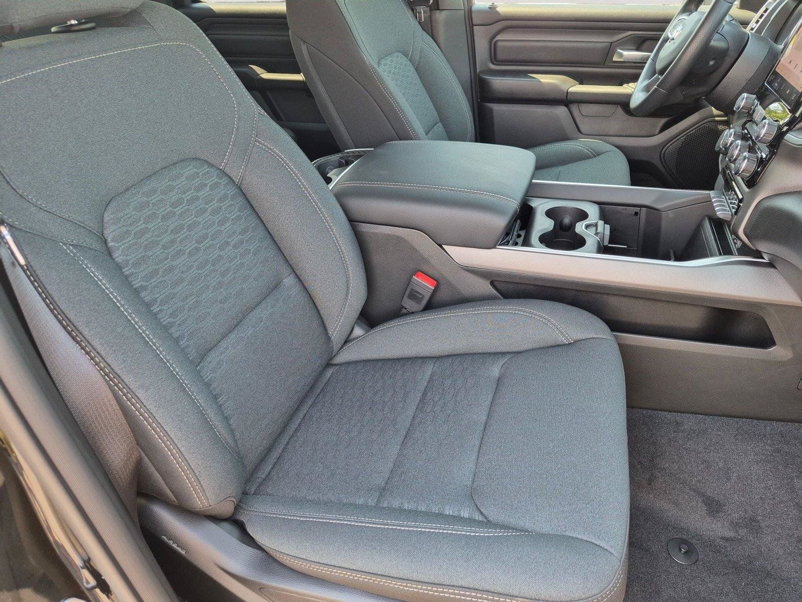 New 2026 RAM 1500 Express AWD/4WD image 35
