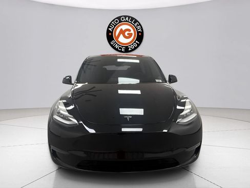 Used 2023 Tesla Model Y Long Range AWD/4WD image 10