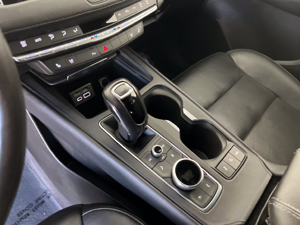 Used 2019 Cadillac XT4 Premium Luxury AWD/4WD image 26