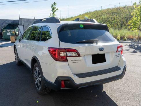 Used 2018 Subaru Outback 3.6R Limited AWD/4WD image 5