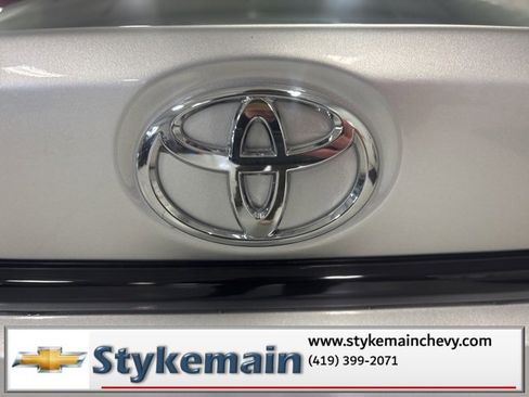 Used 2024 Toyota Corolla LE image 33