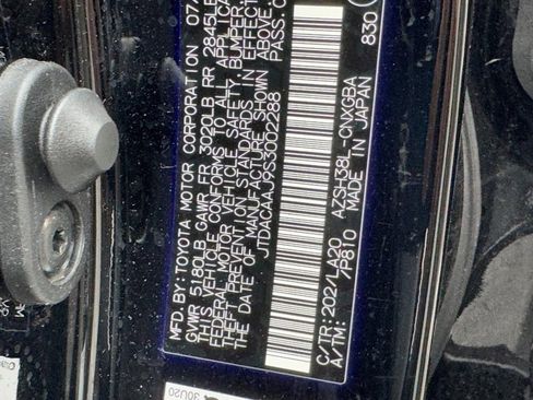 Certified 2025 Toyota Crown Signia w/ Advanced Technology Package image 27