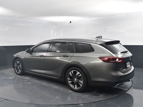 Used 2018 Buick Regal Essence w/ Driver Confidence Package #1 image 7