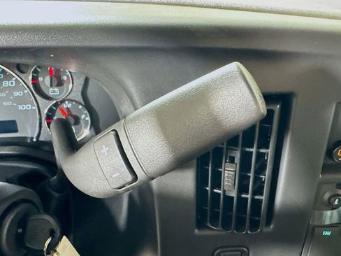 New 2026 GMC Savana 3500 Extended RWD image 10