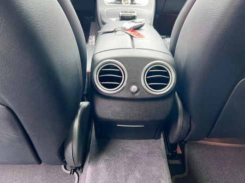 Used 2019 Mercedes-Benz E 300 image 48
