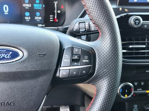 Used 2023 Ford Escape ST-Line Select AWD/4WD image 30
