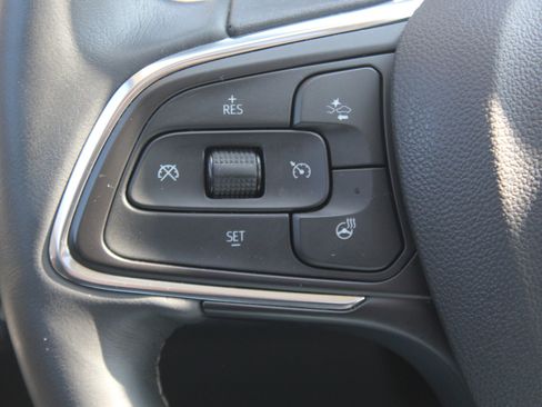 Used 2022 Buick Envision Avenir w/ Technology Package II FWD image 8