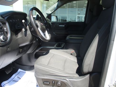 Used 2020 GMC Sierra 1500 Elevation w/ Elevation Value Package image 5