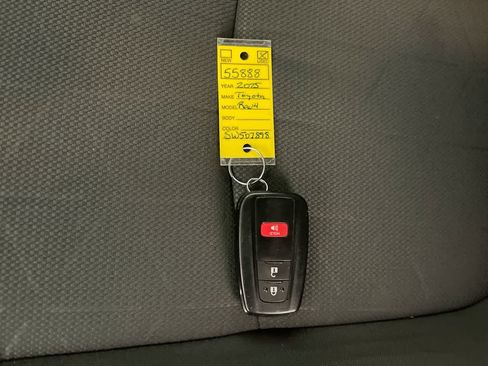 Certified 2025 Toyota RAV4 XLE image 26