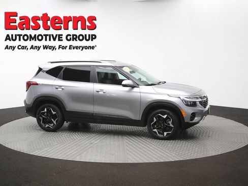 Used 2024 Kia Seltos EX AWD/4WD image 48