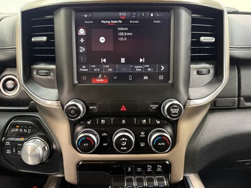 Used 2022 RAM 1500 Laramie AWD/4WD image 21