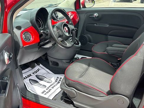 Used 2017 FIAT 500 Pop w/ Sport Appearance Package FWD image 11
