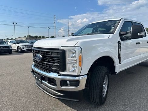 Certified 2023 Ford F250 XL w/ XL Chrome Package AWD/4WD image 28