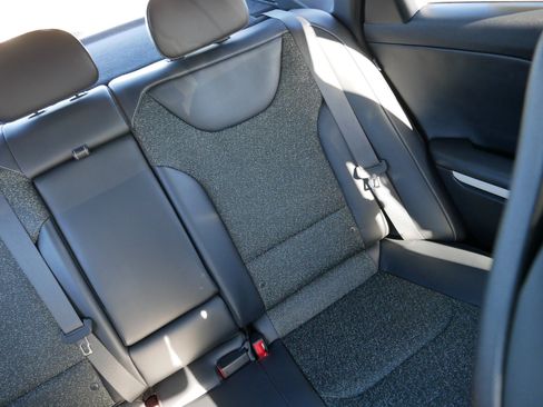 Certified 2025 Kia K4 GT-Line image 13