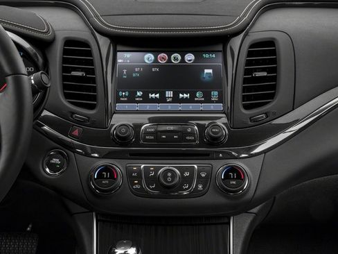Used 2018 Chevrolet Impala Premier w/ Premier Confidence Package FWD image 13